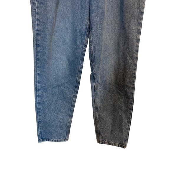 2/$30 NWT Size 6  PrettyLittleThing Medium Blue High-Waisted Mom Jeans - Picture 7 of 14